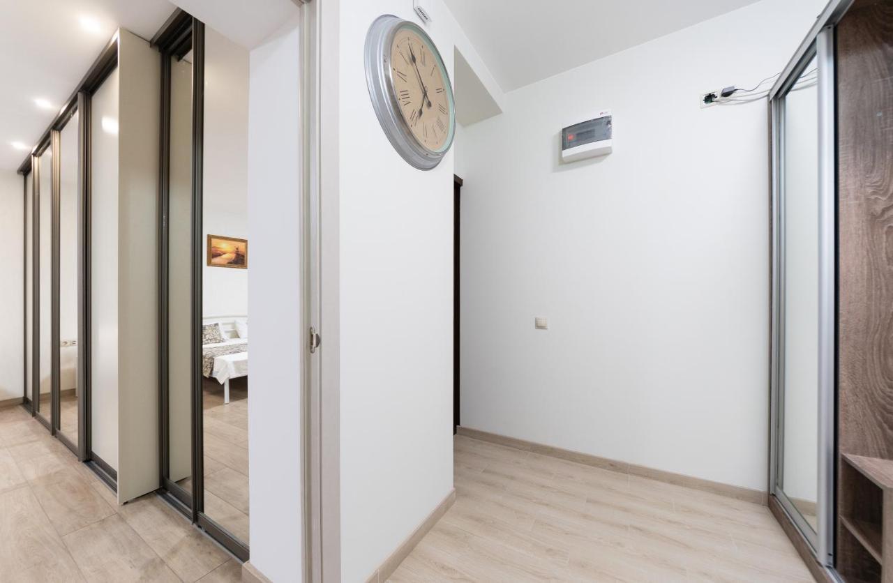 Apartments Riviera,20 минут от центра Київ Екстер'єр фото