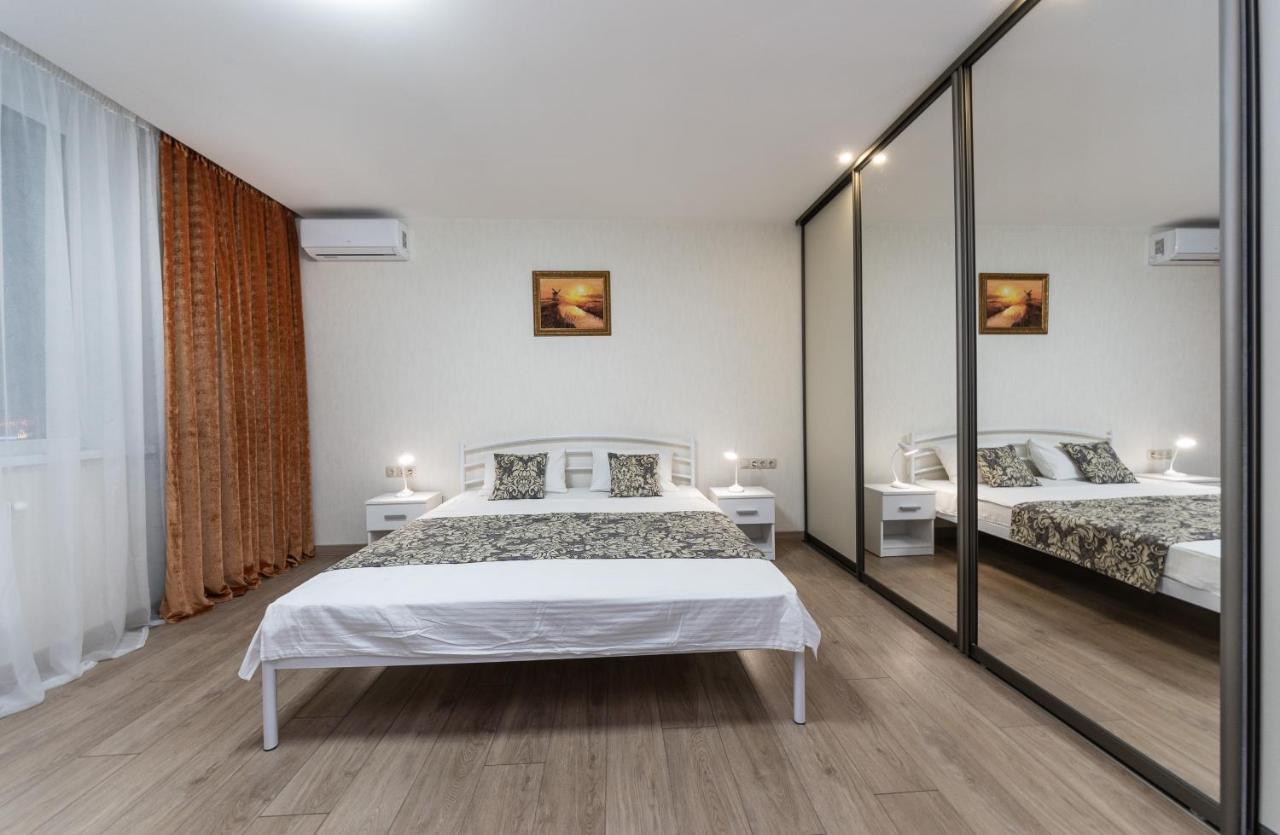 Apartments Riviera,20 минут от центра Київ Екстер'єр фото
